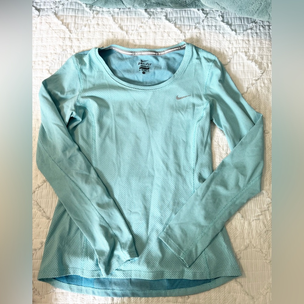 Nike dry fit xs long sleeve